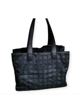 CHANEL NYLON Camellia vintage tote